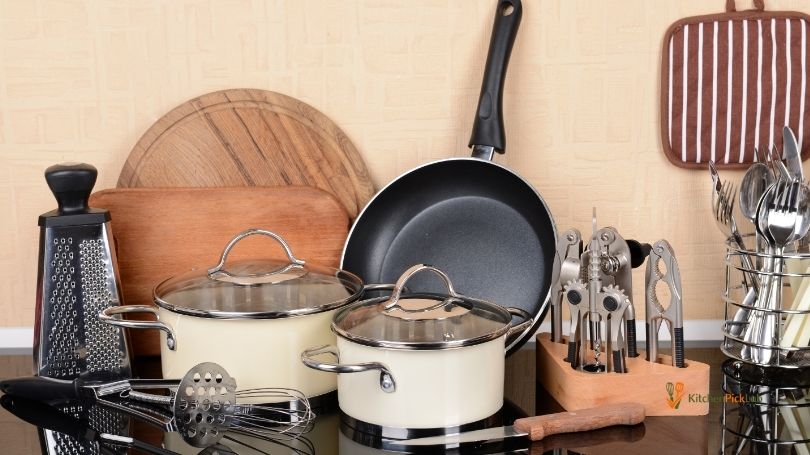 Everyday Cookware Pieces for a Practical Home Kitchen