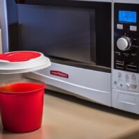 can you microwave red solo cups